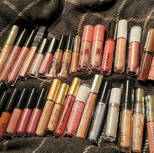 Huge 33 piece lot high end lip glosses, neutrals